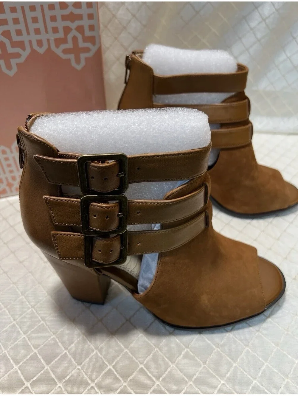 Gianni Bini Peep Toe tan leather Heel Booties: Size 7.5